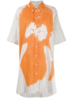 Acne Studios платье-рубашка с абстрактным принтом