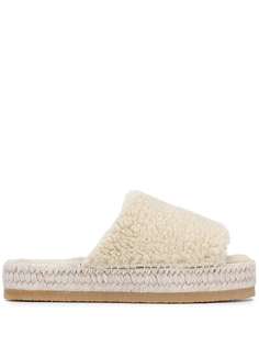 Mm6 Maison Margiela пушистые сандалии на плетеной подошве