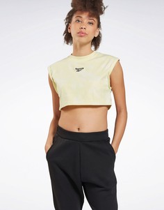 Желтый кроп-топ с принтом тай-дай Reebok