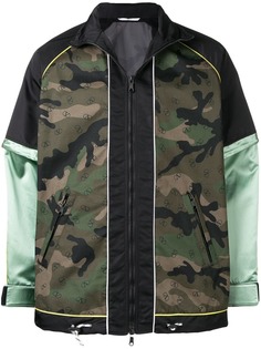 Valentino куртка VLTN с камуфляжным принтом
