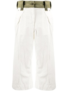 Sacai укороченные брюки с контрастным поясом