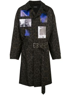 Raf Simons пальто с леопардовым принтом и нашивками