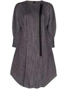 Pleats Please Issey Miyake плиссированное пальто в тонкую полоску