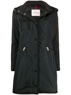 Moncler пальто с капюшоном и нашивкой-логотипом