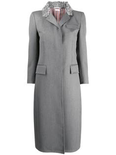 Thom Browne длинное пальто Chesterfield с меховым воротником