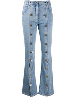 Balmain расклешенные джинсы с тиснением на пуговицах
