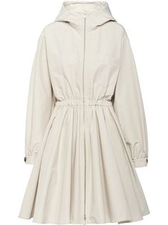Prada расклешенное пальто с капюшоном