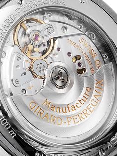 Girard Perregaux часы Laureato 42 мм