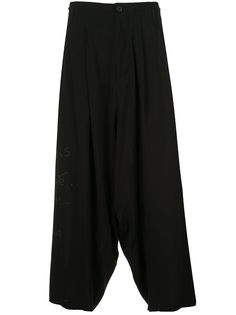 Yohji Yamamoto брюки с принтом из коллаборации с New Era