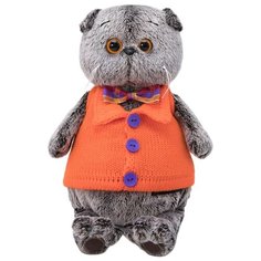 Мягкая игрушка Basik&Co Кот Басик в вязаном жилете 19 см