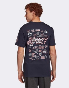 Темно-синяя футболка с принтом на спине adidas-Темно-синий
