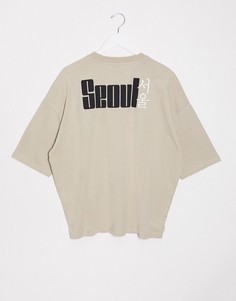 Бежевая oversized-футболка с большим принтом на спине ASOS DESIGN-Бежевый