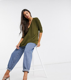 Oversized-топ в рубчик цвета хаки с V-образным вырезом ASOS DESIGN Tall-Зеленый