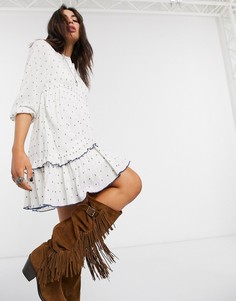 Белое приталенное платье мини с оборкой на подоле и принтом Only-Мульти