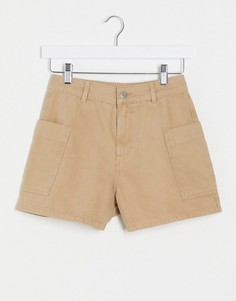 Джинсовые шорты с накладным карманом ASOS DESIGN-Светло-коричневый