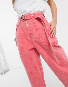 Широкие брюки с эффектом кислотной стирки и поясом ASOS DESIGN-Красный
