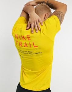 Желтая футболка Nike Running-Желтый