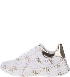 Белые кроссовки с монограммой бренда Guess