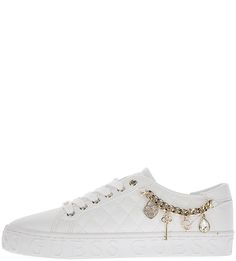 Белые кеды с металлическим декором Guess