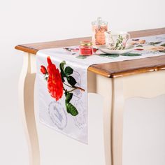 Дорожка на стол "Цветы с марками" 44х210 см Myatashop