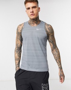 Серая майка Nike Running Miler-Серый