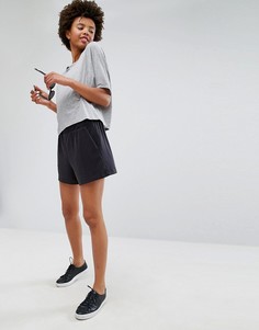 Свободные шорты из вискозы Monki-Черный