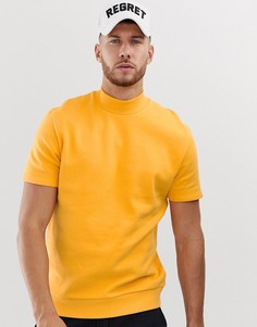 Желтая плотная футболка с высоким воротником ASOS DESIGN-Желтый