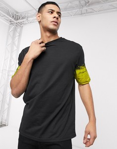 Oversized-футболка с неоновым принтом на рукавах Le Breve-Черный