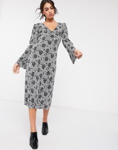 Плиссированное платье миди с завязкой и цветочным принтом ASOS DESIGN-Мульти
