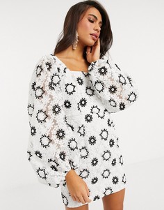 Платье мини с вышивкой и пышными рукавами на манжетах ASOS EDITION-Мульти