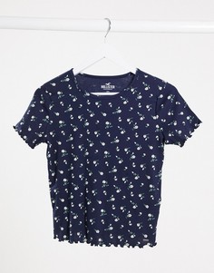 Футболка с оборкой по краю и цветочным принтом Hollister-Темно-синий