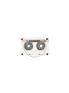 Chanel Pre-Owned брошь с логотипом CC