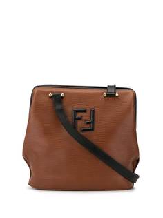 Fendi Pre-Owned фактурная сумка на плечо с логотипом
