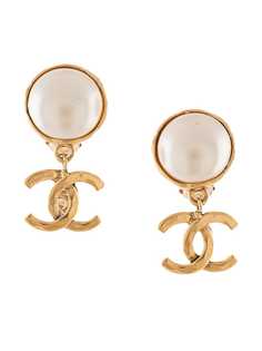 Chanel Pre-Owned серьги с логотипом CC