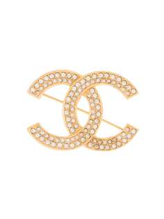 Chanel Pre-Owned брошь со стразами и логотипом CC