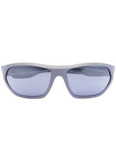 Prada Eyewear солнцезащитные очки Sport в прямоугольной оправе