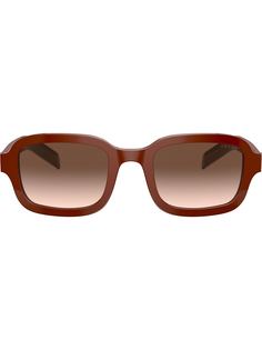 Prada Eyewear затемненные солнцезащитные очки в прямоугольной оправе