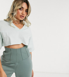 Кроп-топ мятного цвета с V-образным вырезом ASOS DESIGN Petite-Зеленый