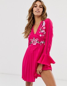 Розовое платье мини с вышивкой и плиссированной юбкой ASOS DESIGN-Розовый