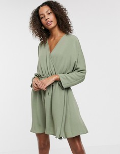 Платье мини хаки с поясом и рукавами "летучая мышь" ASOS DESIGN-Зеленый