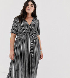 Плиссированное платье в монохромную полоску с поясом и запахом ASOS DESIGN Curve-Мульти