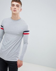 Серый обтягивающий лонгслив с контрастными вставками на рукавах ASOS DESIGN