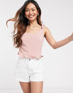 Розовый кроп-топ в клетку с оборкой по краю Gilli