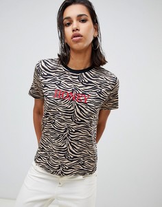 Футболка с тигровым принтом и вышивкой "honey" ASOS DESIGN-Мульти
