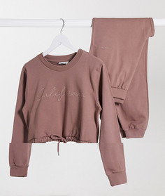 Спортивный костюм с коротким свитшотом и джоггерами ASOS DESIGN-Коричневый