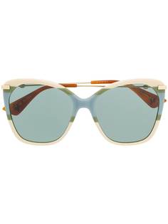 Gucci Eyewear солнцезащитные очки в оправе бабочка в полоску