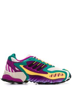 adidas кроссовки в стиле колор-блок