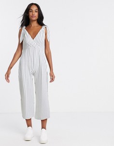 Белый комбинезон в полоску с завязками на плечах ASOS DESIGN-Мульти