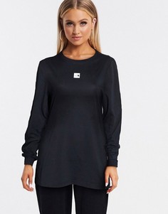 Черный oversized-лонгслив бойфренда с логотипом The North Face