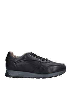 Низкие кеды и кроссовки Pollini